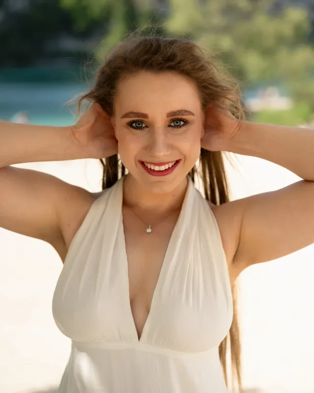Outdoor female portrait session — Wieliczka, Kraków