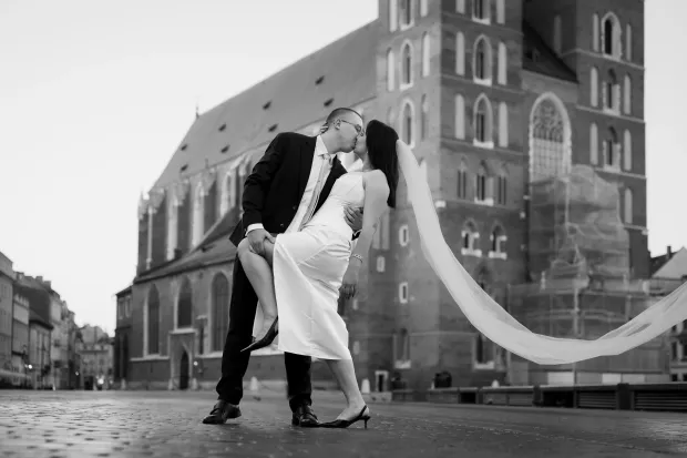 Outdoor couples session — Wieliczka, Kraków